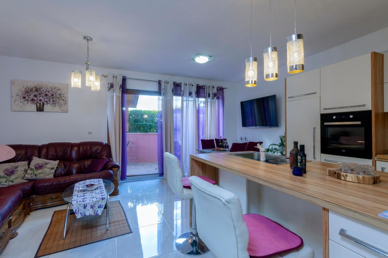 Magic Holiday Apartment Bale Eksteriør bilde