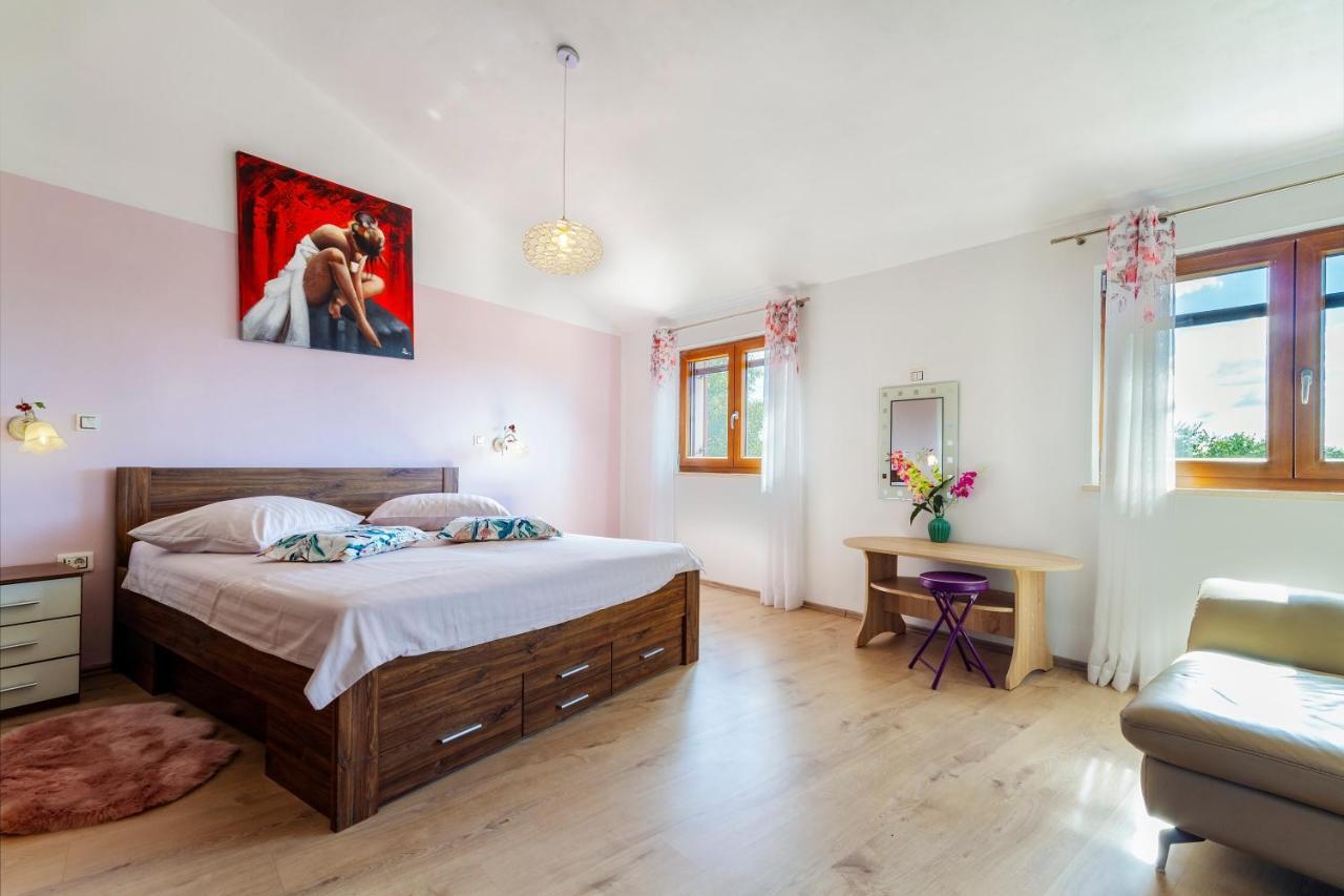 Magic Holiday Apartment Bale Eksteriør bilde